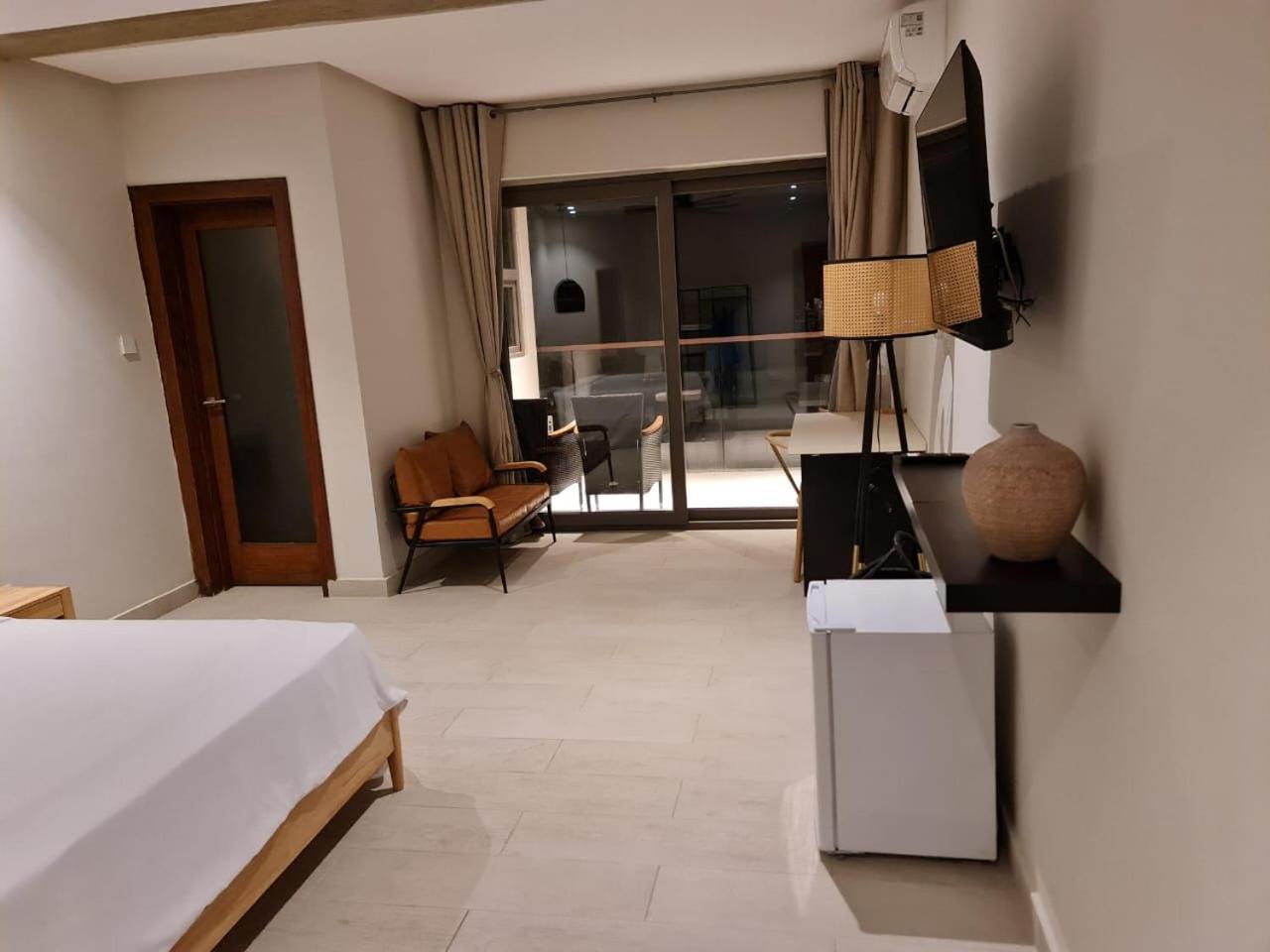 Serenity Terraces Beach, Hotel - Kokrobite Dış mekan fotoğraf